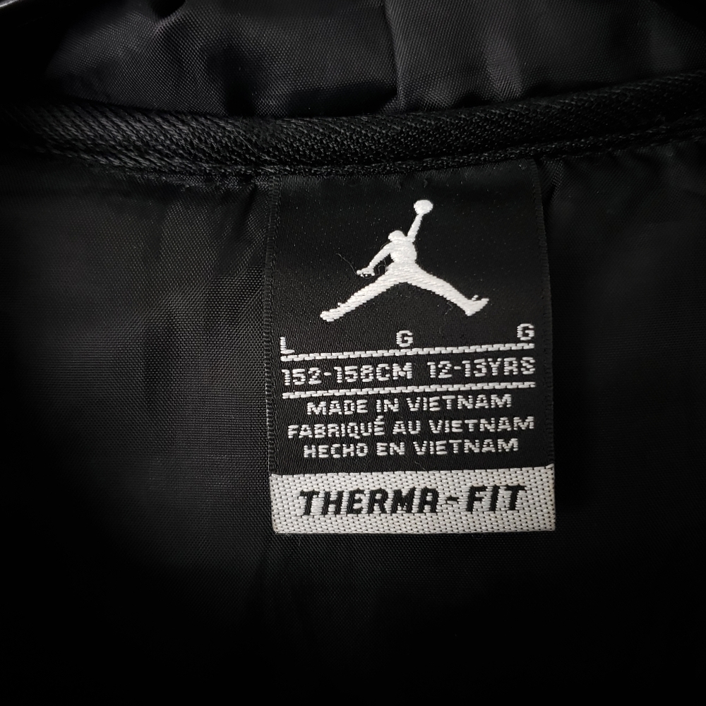 Air Jordan puffer jacket kids sz L(12-13years) - Picture 4 of 5